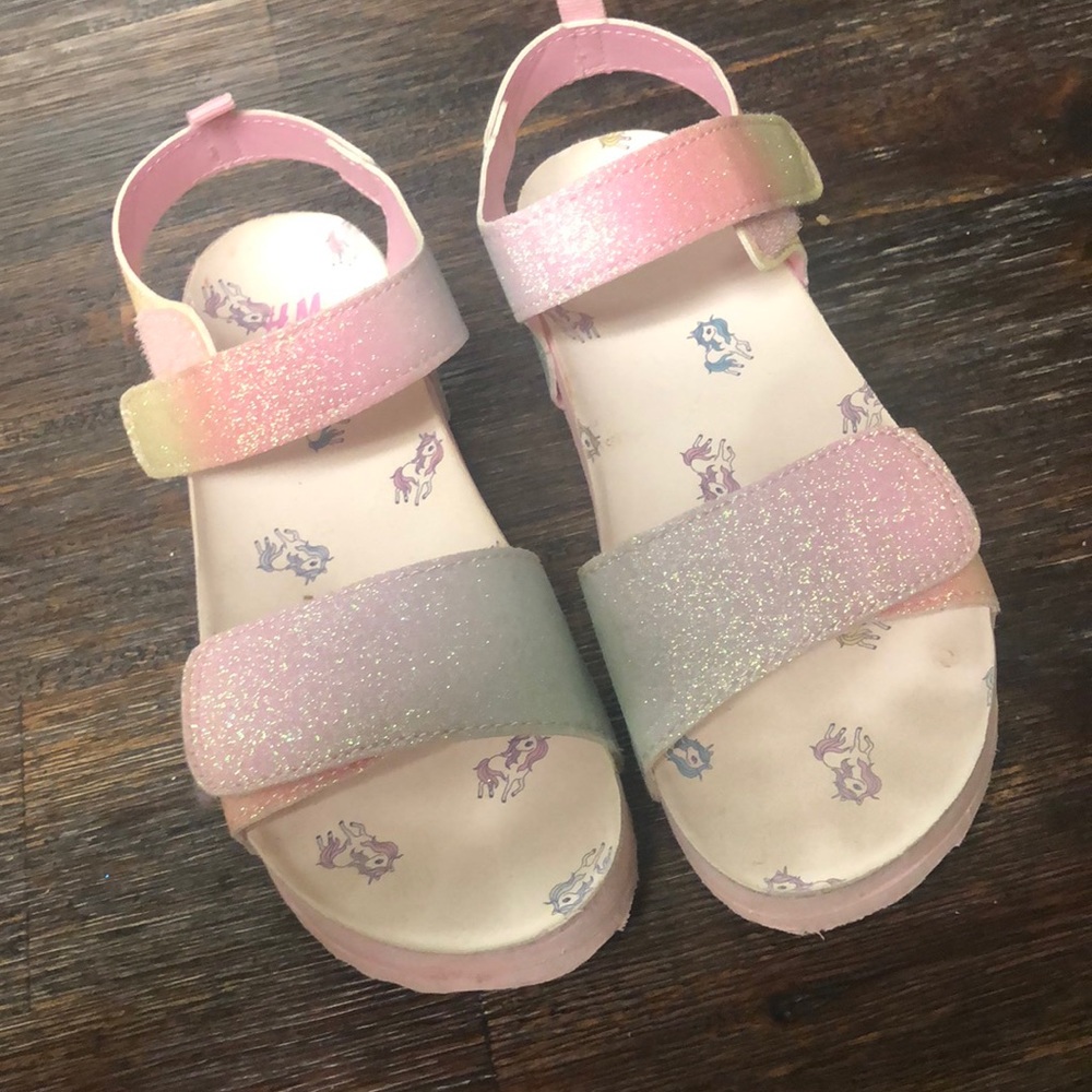 HM sandals
